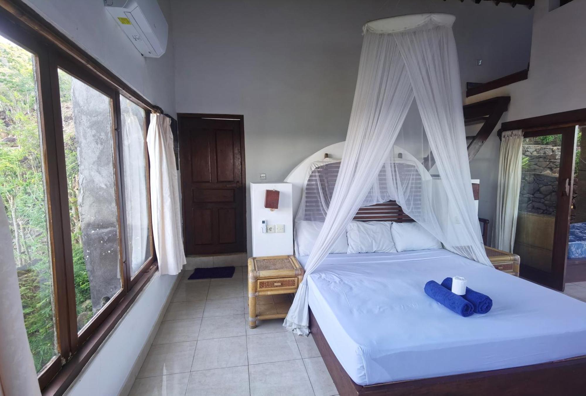 Hotel Wawa Wewe Rock Amed Exterior foto