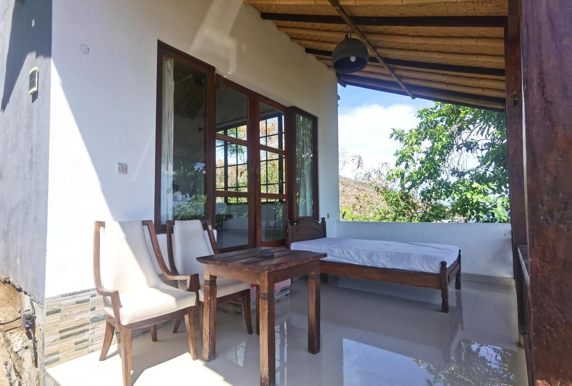 Hotel Wawa Wewe Rock Amed Exterior foto